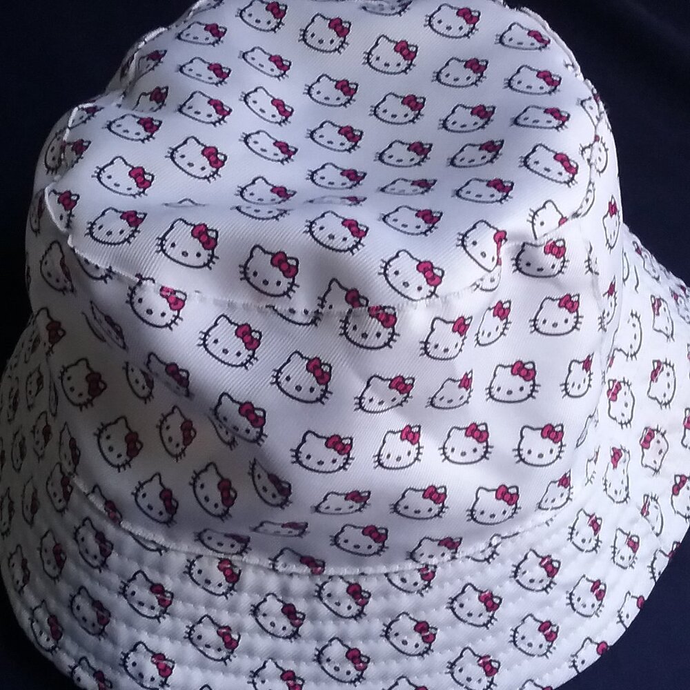 Hello Kitty White and Pink Kids Bucket Hat